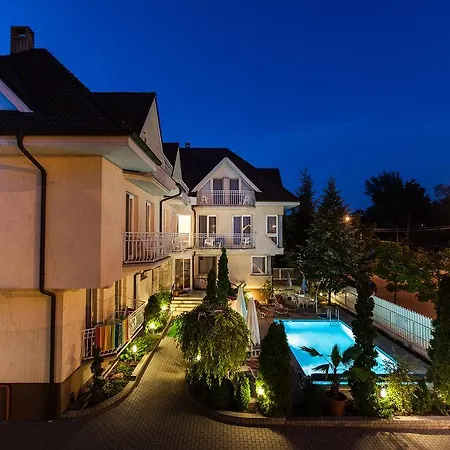 Hotel Diana 3*