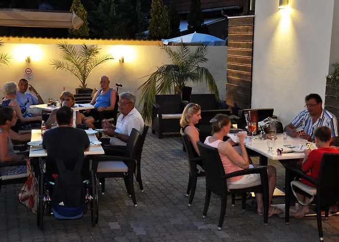 Diana מלון שיופוק