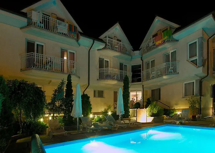 Diana מלון שיופוק